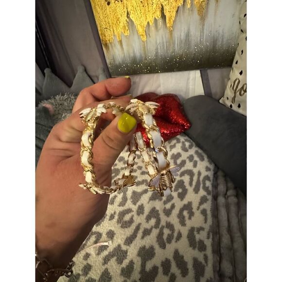 Hoop Earrings lg/xl  leather woven curb chain queen bee - Picture 4 of 7